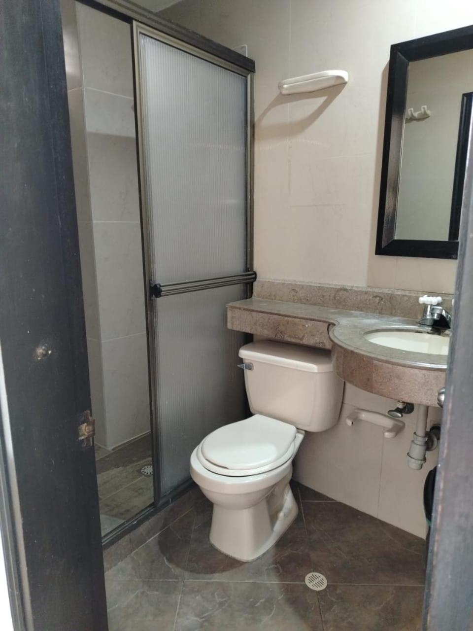 Hotel Country ميديلين المظهر الخارجي الصورة